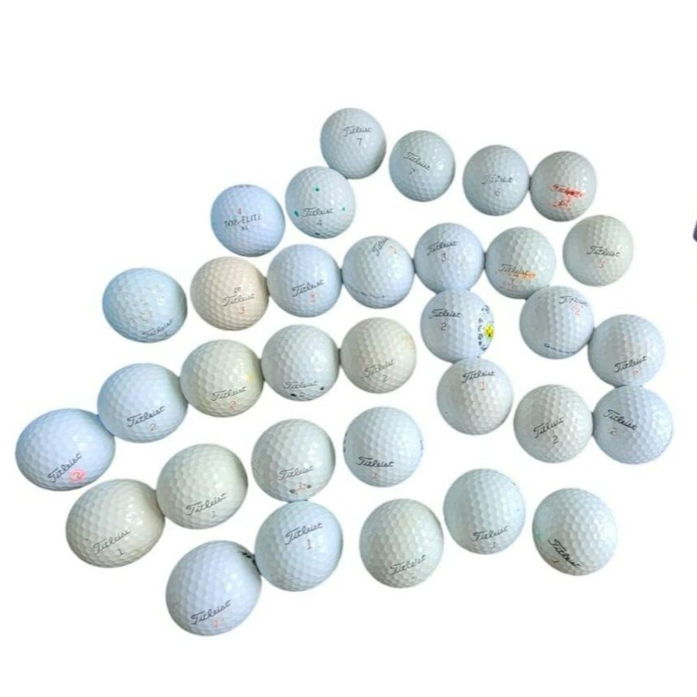 Titleist Golf Balls - Lot‎ of 32